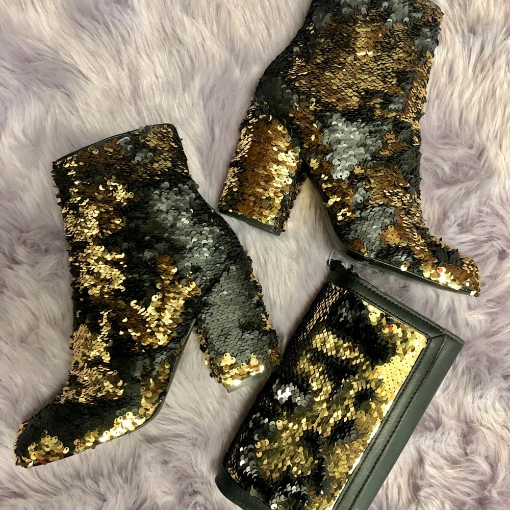 Black/Gold sequence ankle Steve Madden boots